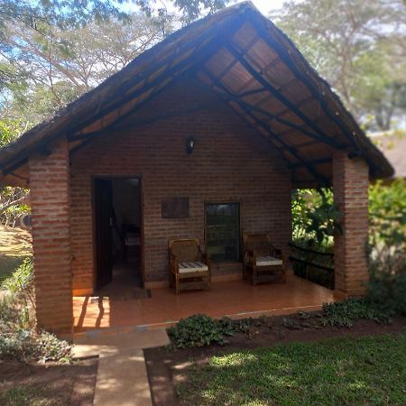 Barefoot Lodge And Safaris - Malawi Лилонгве Экстерьер фото